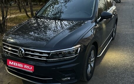 Volkswagen Tiguan II, 2018 год, 3 210 000 рублей, 2 фотография