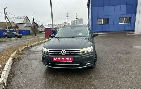 Volkswagen Tiguan II, 2018 год, 3 210 000 рублей, 4 фотография