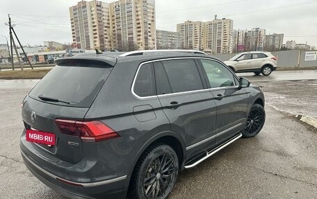 Volkswagen Tiguan II, 2018 год, 3 210 000 рублей, 6 фотография