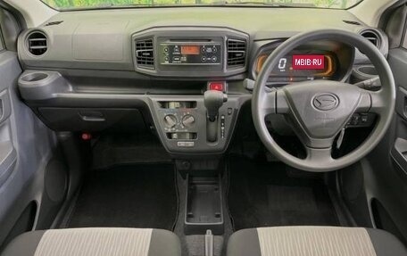 Daihatsu Mira e:S I рестайлинг, 2014 год, 555 488 рублей, 4 фотография