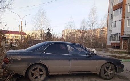 Toyota Vista, 1994 год, 250 000 рублей, 1 фотография