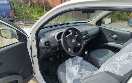 Nissan Micra III, 2003 год, 555 555 рублей, 3 фотография