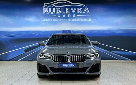 BMW 5 серия, 2021 год, 5 429 000 рублей, 2 фотография