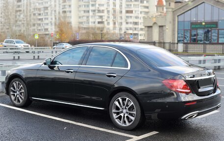 Mercedes-Benz E-Класс, 2017 год, 4 620 000 рублей, 6 фотография