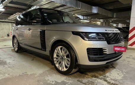 Land Rover Range Rover IV рестайлинг, 2019 год, 10 000 000 рублей, 14 фотография