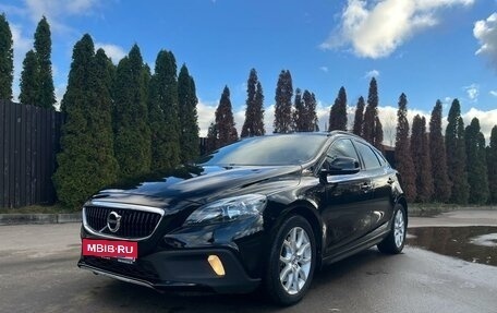 Volvo V40 Cross Country I, 2017 год, 1 845 000 рублей, 1 фотография