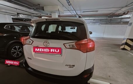 Toyota RAV4, 2015 год, 2 000 000 рублей, 4 фотография