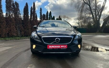 Volvo V40 Cross Country I, 2017 год, 1 845 000 рублей, 8 фотография