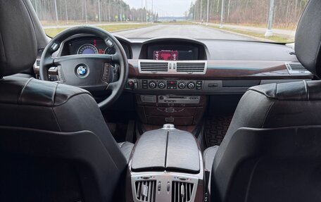 BMW 7 серия, 2006 год, 740 000 рублей, 8 фотография