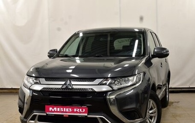 Mitsubishi Outlander III рестайлинг 3, 2019 год, 2 650 000 рублей, 1 фотография