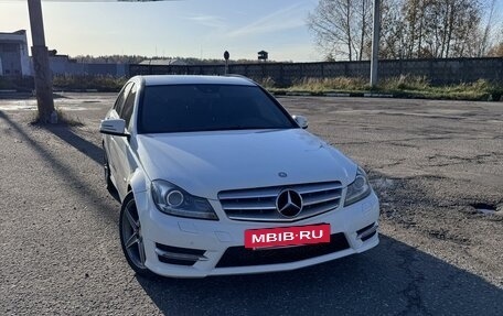 Mercedes-Benz C-Класс, 2011 год, 1 600 000 рублей, 2 фотография