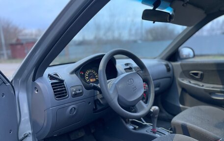 Hyundai Accent II, 2004 год, 370 000 рублей, 13 фотография