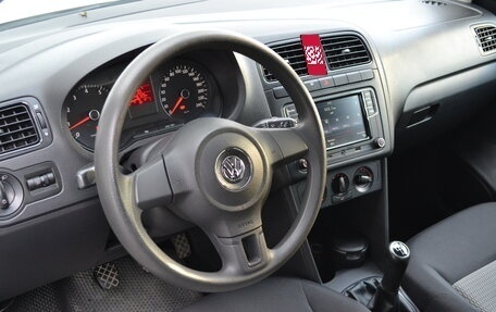 Volkswagen Polo VI (EU Market), 2011 год, 750 000 рублей, 12 фотография