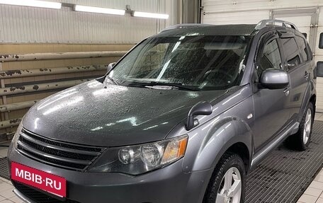 Mitsubishi Outlander III рестайлинг 3, 2007 год, 829 000 рублей, 1 фотография