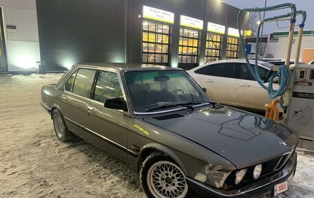 BMW 5 серия, 1982 год, 5 фотография