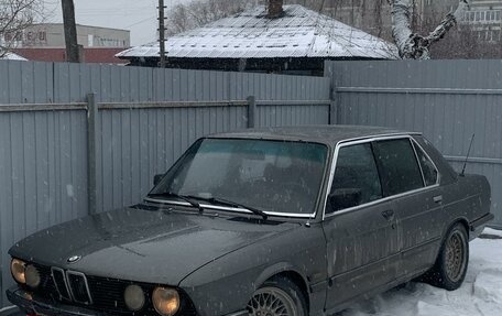 BMW 5 серия, 1982 год, 2 фотография