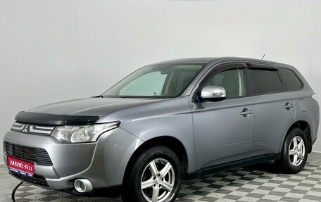 Mitsubishi Outlander III рестайлинг 3, 2012 год, 1 450 000 рублей, 1 фотография