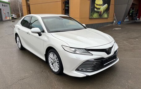 Toyota Camry, 2020 год, 3 390 000 рублей, 7 фотография