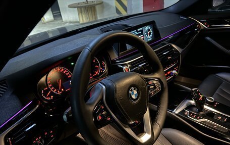 BMW 5 серия, 2019 год, 2 950 000 рублей, 13 фотография