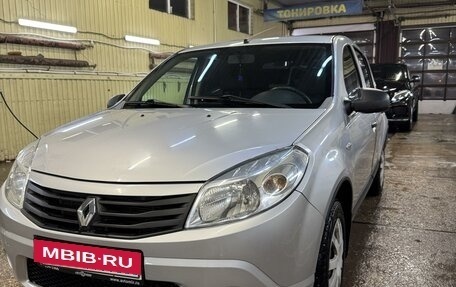 Renault Sandero I, 2012 год, 720 000 рублей, 2 фотография