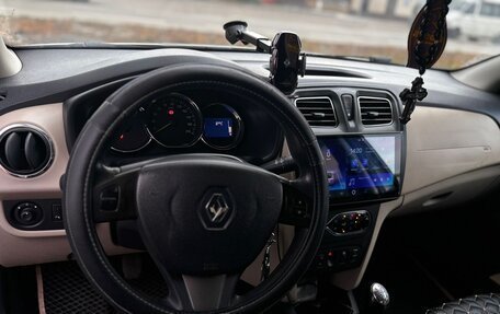 Renault Logan II, 2016 год, 900 000 рублей, 7 фотография