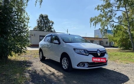 Renault Logan II, 2016 год, 900 000 рублей, 2 фотография