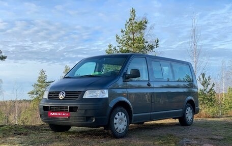 Volkswagen Transporter T5 рестайлинг, 2006 год, 900 000 рублей, 1 фотография