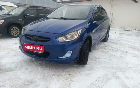 Hyundai Solaris II рестайлинг, 2011 год, 840 000 рублей, 5 фотография