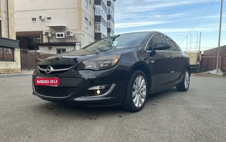 Opel Astra J, 2013 год, 1 040 000 рублей, 1 фотография