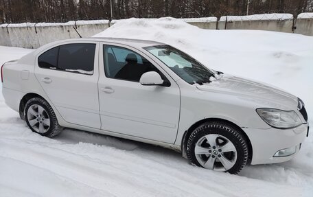 Skoda Octavia, 2011 год, 1 050 000 рублей, 2 фотография