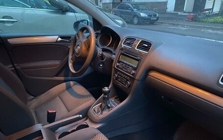 Volkswagen Golf VI, 2011 год, 800 000 рублей, 7 фотография