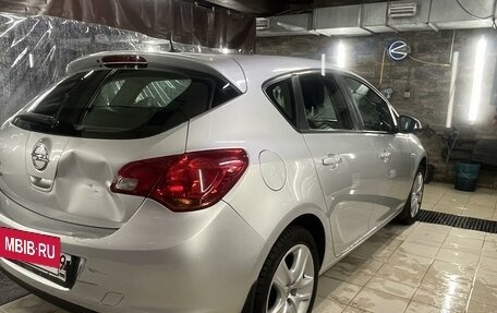 Opel Astra J, 2012 год, 850 000 рублей, 3 фотография