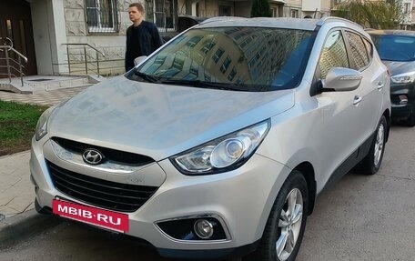 Hyundai ix35 I рестайлинг, 2013 год, 1 500 000 рублей, 2 фотография