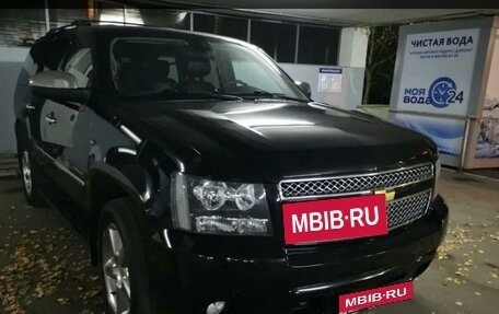 Chevrolet Tahoe III, 2012 год, 3 300 000 рублей, 2 фотография