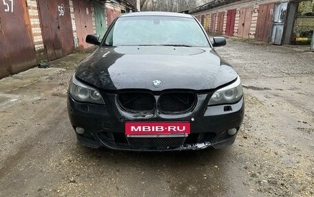 BMW 5 серия, 2004 год, 650 000 рублей, 1 фотография