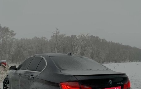 BMW 5 серия, 2013 год, 1 900 000 рублей, 3 фотография