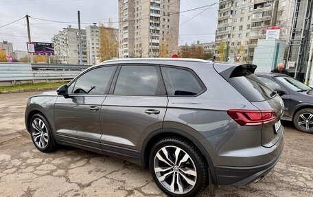 Volkswagen Touareg III, 2018 год, 4 800 000 рублей, 7 фотография