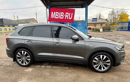 Volkswagen Touareg III, 2018 год, 4 800 000 рублей, 13 фотография