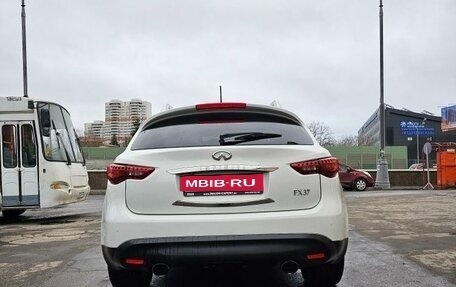 Infiniti FX II, 2011 год, 2 150 000 рублей, 7 фотография