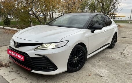 Toyota Camry, 2021 год, 4 500 000 рублей, 5 фотография