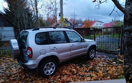 Chevrolet Niva I рестайлинг, 2011 год, 440 000 рублей, 10 фотография