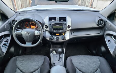 Toyota RAV4, 2012 год, 1 600 000 рублей, 9 фотография