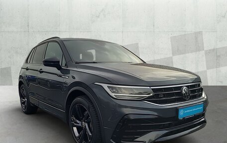 Volkswagen Tiguan II, 2024 год, 6 657 084 рублей, 2 фотография