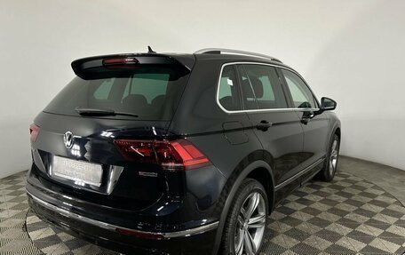 Volkswagen Tiguan II, 2019 год, 2 915 000 рублей, 6 фотография