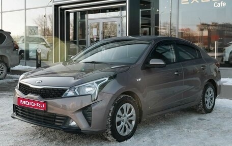 KIA Rio IV, 2021 год, 2 100 000 рублей, 1 фотография