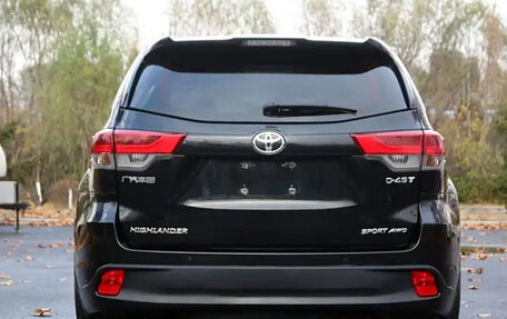 Toyota Highlander III, 2021 год, 3 225 000 рублей, 5 фотография