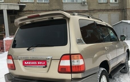 Toyota Land Cruiser 100 рестайлинг 2, 2006 год, 2 560 000 рублей, 4 фотография