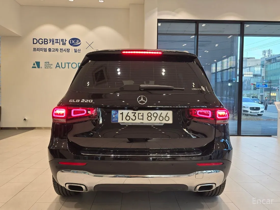 Mercedes-Benz GLB X247, 2020 год, 4 300 000 рублей, 4 фотография