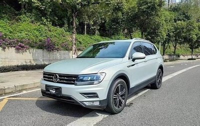 Volkswagen Tiguan II, 2021 год, 2 350 000 рублей, 1 фотография