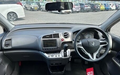 Honda Stream II, 2014 год, 1 180 000 рублей, 7 фотография